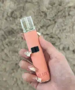 ILLA哩啞一代皮革主機 櫻花粉 1